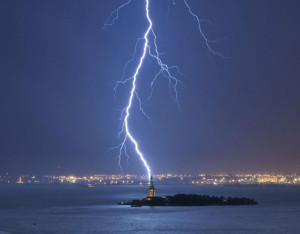 lightning strikes statue of liberty perfect timing